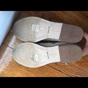 Boots with further pictures of sole